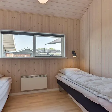 Dom wakacyjny Iorund - 550m From The Sea By Interhome *