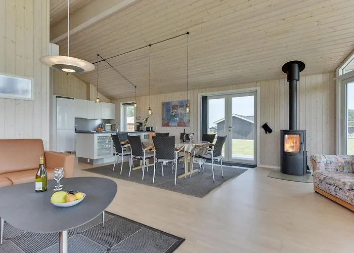 Iorund - 550m From The Sea By Interhome *